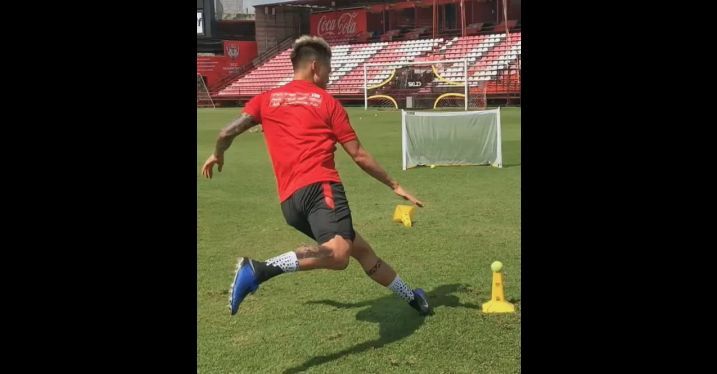 Football Skills And Drills: Muangthong United Player Charyl Chappuis