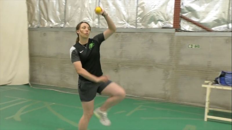 Cricket Coaching: Getting Ready To Bowl | UPF Cricket