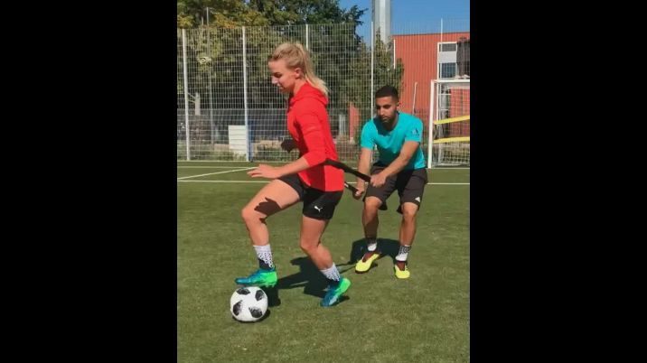 Bundesliga: Football Skills And Drills Featuring FFC Frankfurt And Dutch Women’s National Team Player Jackie Groenen