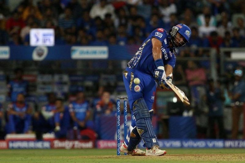 Twitterati goes berserk as Yuvraj Singh bashes 53 off 35 deliveries versus Delhi Capitals