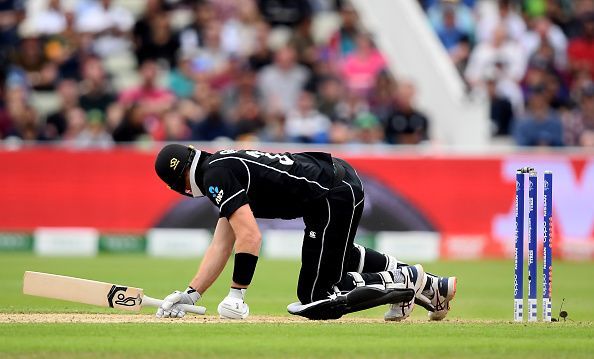 World Cup 2019: Guptill so unlucky as he steps on his own stumps | RSA vs NZ