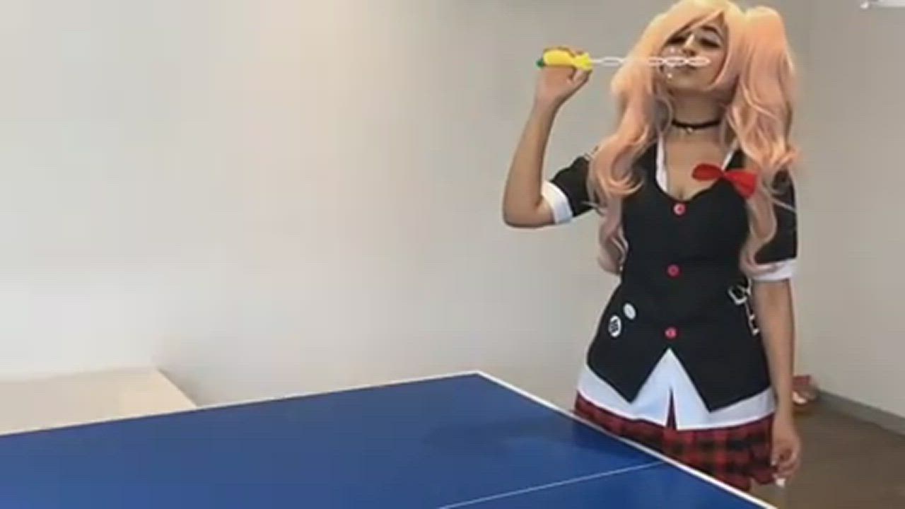 Table tennis Trickshots : Who doesn't like bubbles