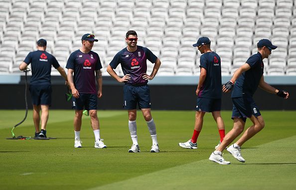 England hold practice session ahead of Test Match against Ireland