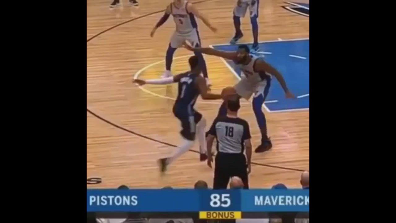 Basketball moves Getting the float step right