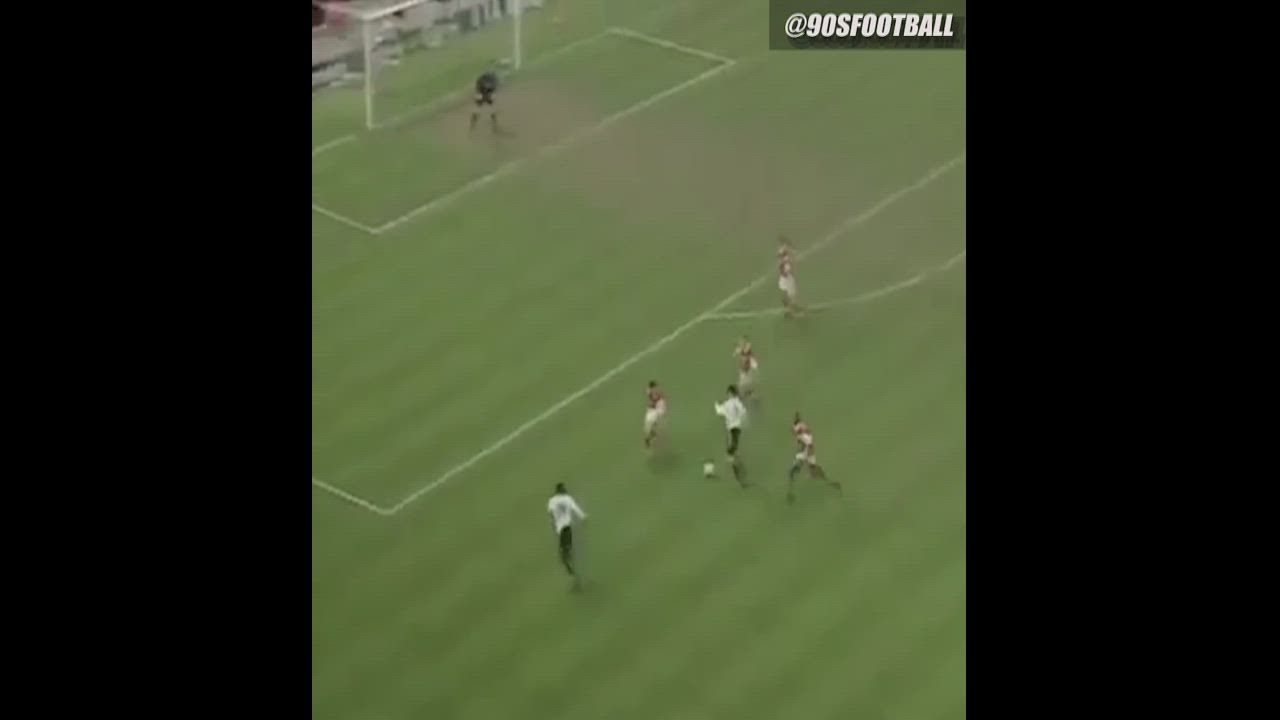 Ryan Giggs solo goal vs Arsenal in 1999 FA Cup Semifinal