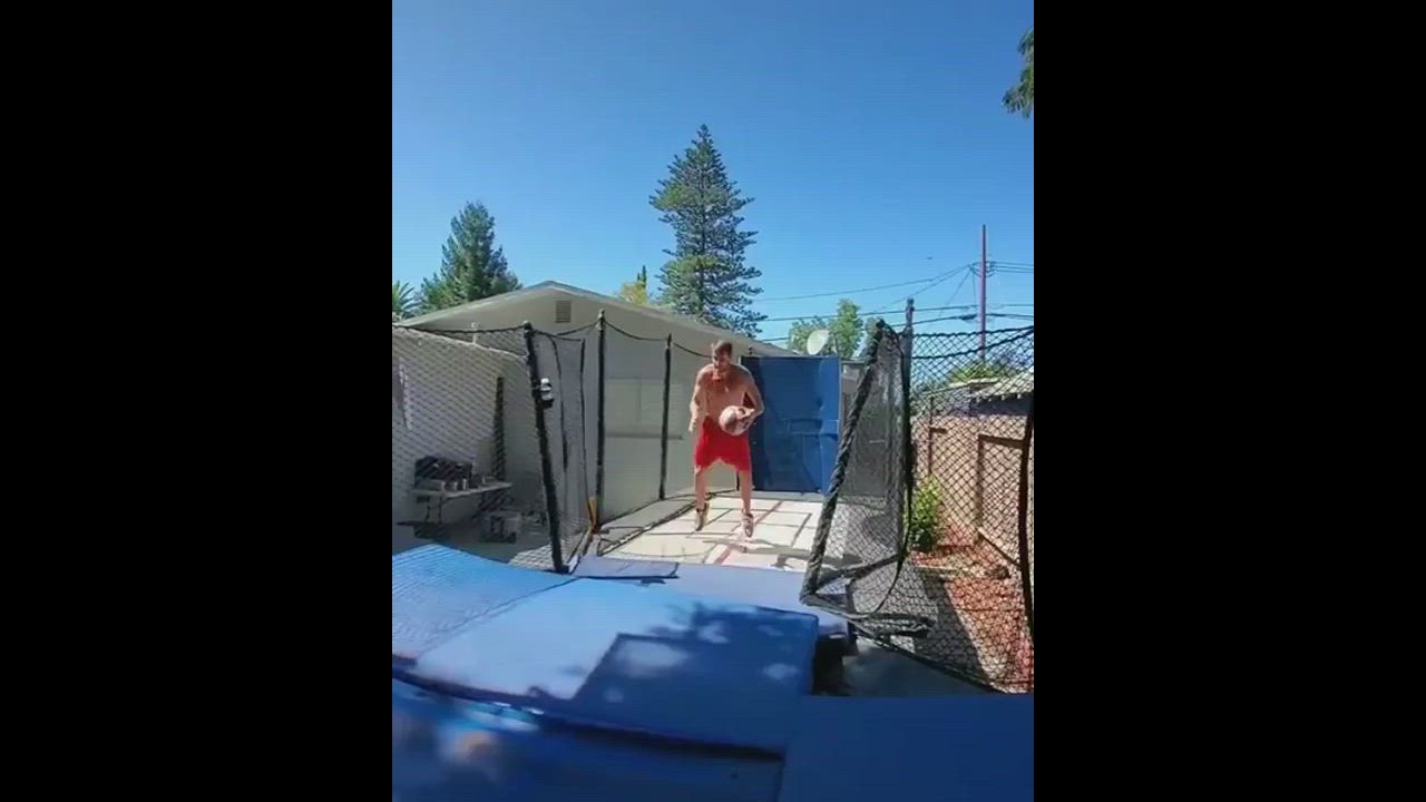 Basketball Moves Quad no look over the shoulder