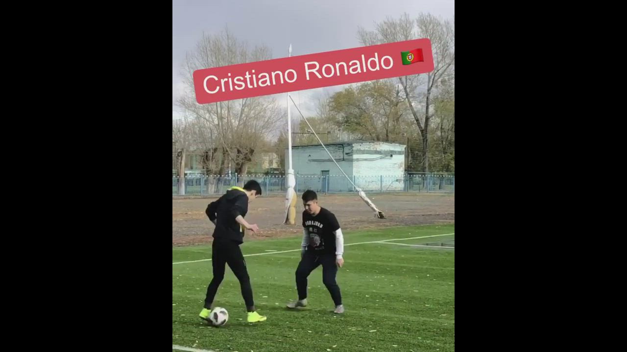 How C.Ronaldo, Neymar, and Welbeck do skills near the corner flag