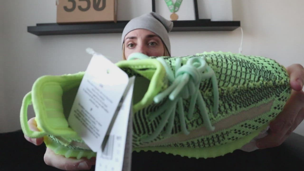 Footballer Style - Yeezy Boost 350 YEEZREEL Unboxing